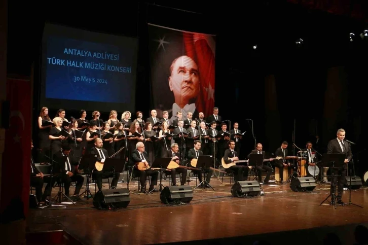 Antalya Adliyesi Türk Halk Müziği Korosu’ndan unutulmaz konser
