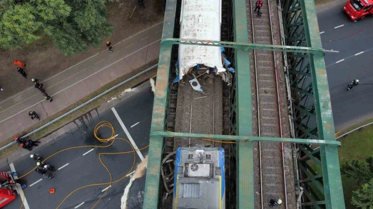 Arjantin’de yolcu treni boş trene çarptı: 90 yaralı
