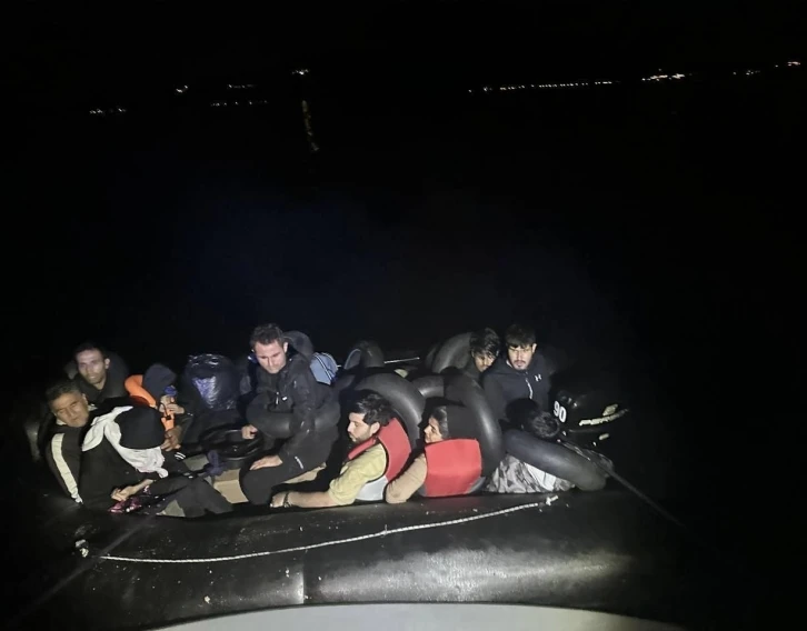 Ayvacık açıklarında 14 kaçak göçmen yakalandı
