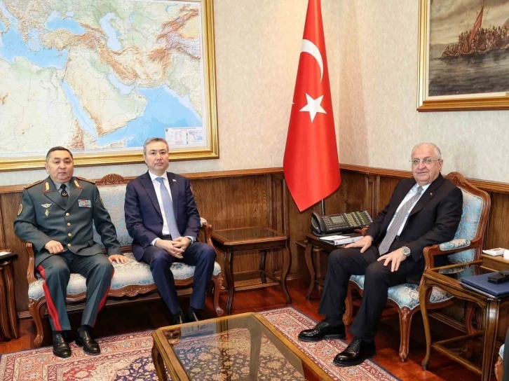 Bakan Güler, Kazakistan’ın Ankara Büyükelçisi Yerkebulan Sapiyev’i kabul etti
