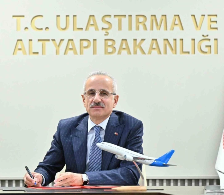 Bakan Uraloğlu: "Havayollarında yolcu sayısı Şubat’ta geçen yılın aynı ayına göre yüzde 25,5 arttı"

