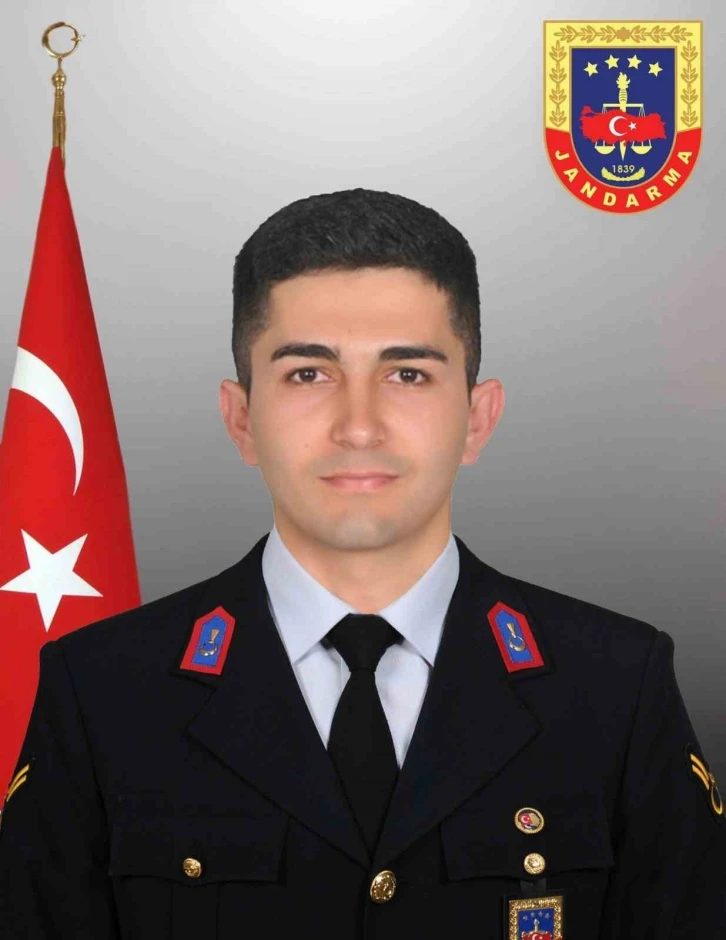 Bakan Yerlikaya: "Şırnak’ta zırhlı aracın devrilmesi sonucu 2 asker şehit oldu"
