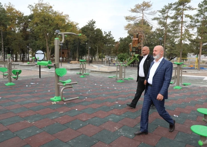 Başkan Çolakbayrakdar: "Çocuklar için ağaç evin de olduğu çok fonksiyonlu park yapıyoruz"
