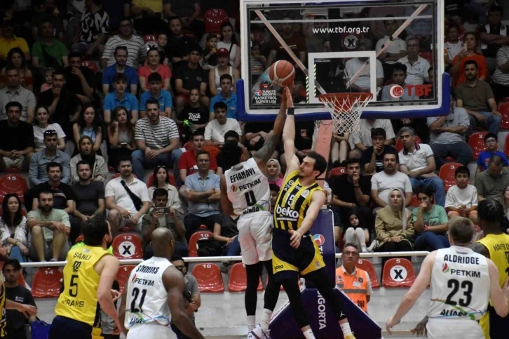 Basketbol Süper Ligi: Aliağa Petkimspor: 71 - Fenerbahce Beko: 100
