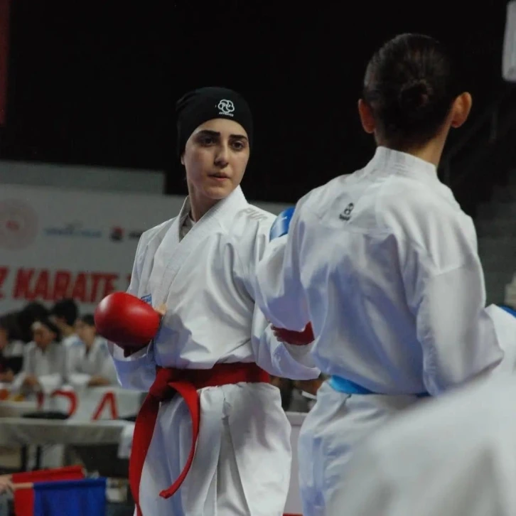 Bayraklılı karateci Katar yolcusu

