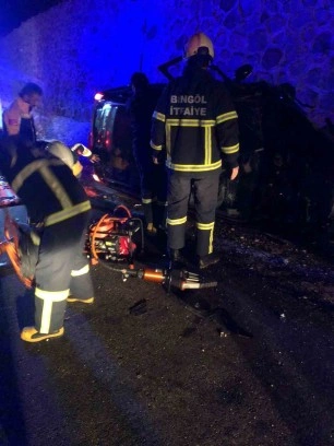 Bingöl-Elazığ Karayolunda Otomobil Kazası: 2 Kişi Hayatını Kaybetti