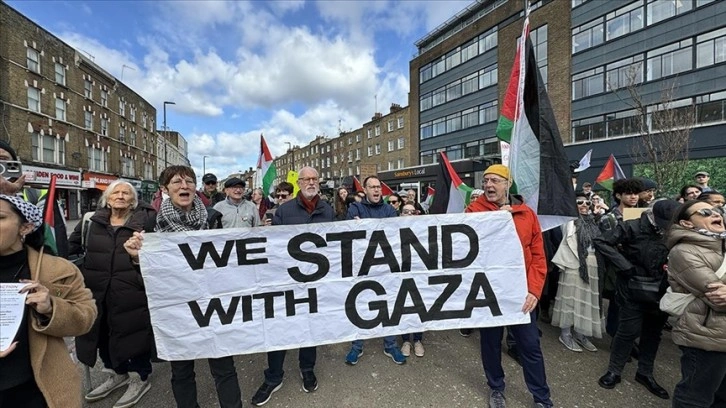 Birleşik Krallık'ta Filistin'e Destek Eylemleri Büyüyor