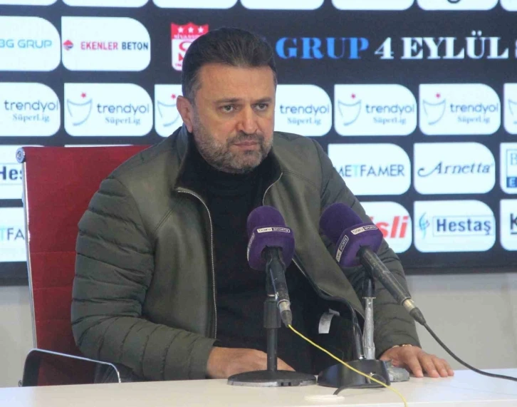 Bülent Uygun: "Hakem Ali Şansalan, Alanyasporlu futbolcularla sarmaş dolaş"
