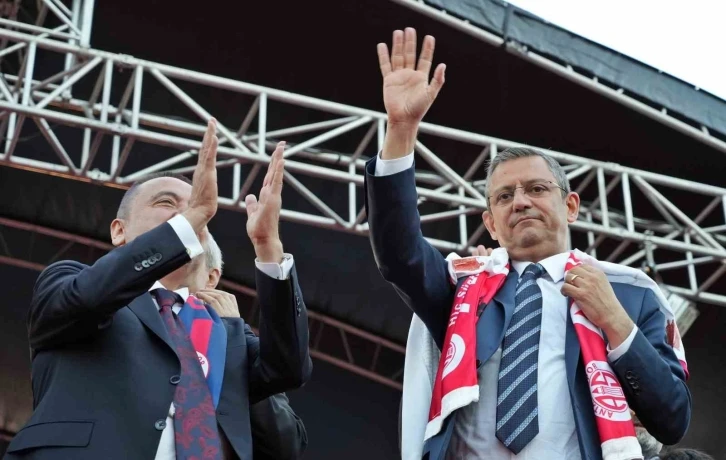 CHP Genel Başkanı Özel: "15 gün sonra tarih yazacağız"
