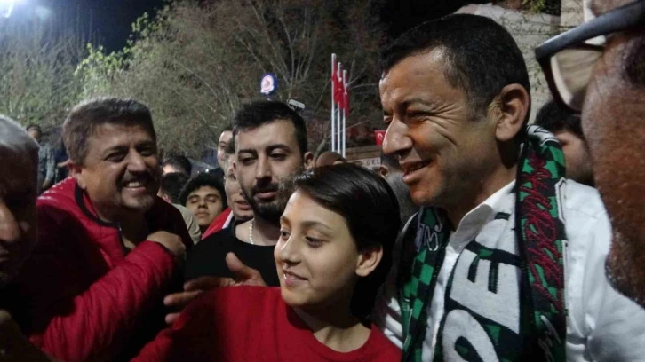 CHP’li Çavuşoğlu: “Halka hizmetkarlığı en iyi şekilde yapacağız"
