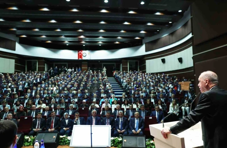Cumhurbaşkanı Erdoğan: "Halkla araya mesafe koymanın bizim siyaset geleneğimizde yeri yoktur”
