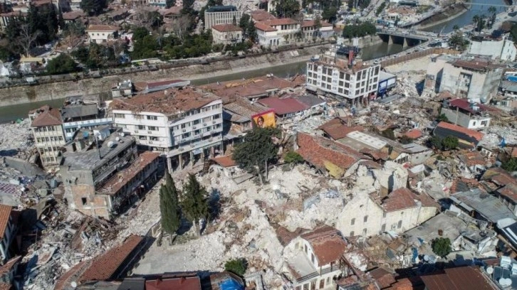 Depremde yıkılan 94 kişinin öldüğü 9 katlı Buket Apartmanı'nın belediye onayı yokmuş