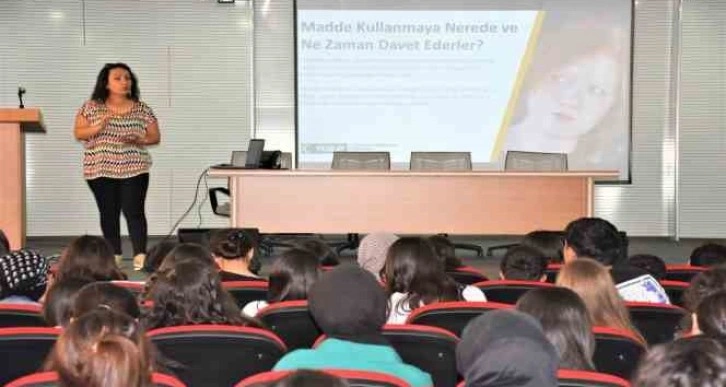Diyarbakır’da öğrencilere madde bağımlığına yönelik koruyucu seminer