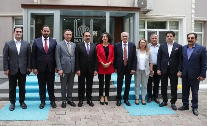 Erbil Valisi Xoshnaw Mardin Büyükşehir Belediyesini Ziyaret etti