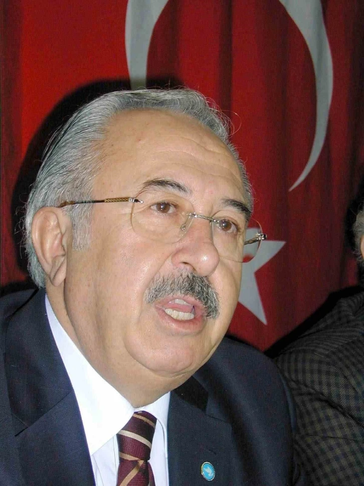 Eski Devlet Bakanı Prof. Dr. Kocabatmaz hayatını kaybetti
