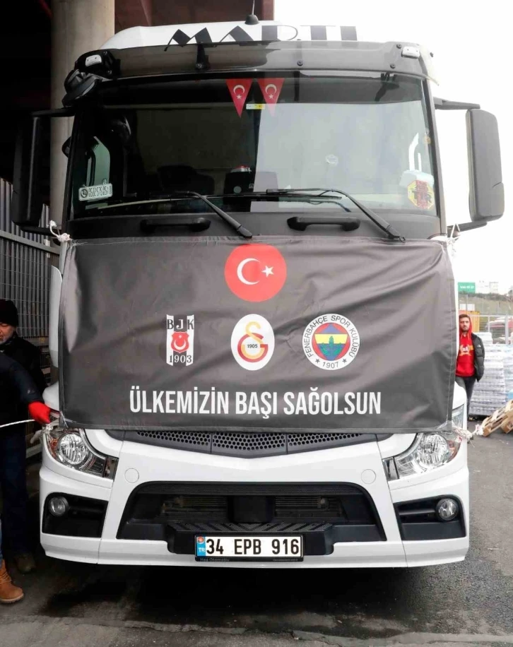Galatasaray: "Bu yolculukta birlikteyiz"
