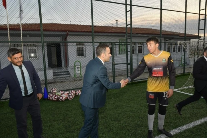 Gençlik ve Spor İl Müdürü Ercan Beylikova’da incelemelerde bulundu
