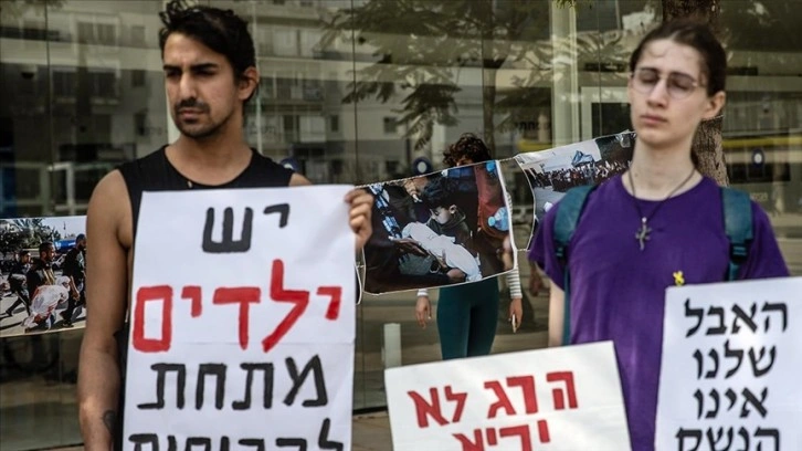 İsrail'in Gazze Saldırılarına Protestsolar Tel Aviv'de