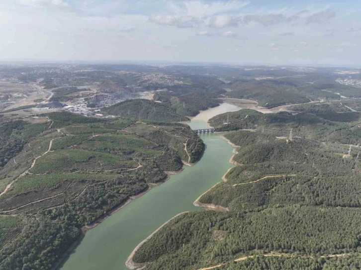 İstanbul’da barajlardaki su seviyesi yüzde 20’nin altına düştü: Alibey Barajı’ndaki suyun rengi değişti
