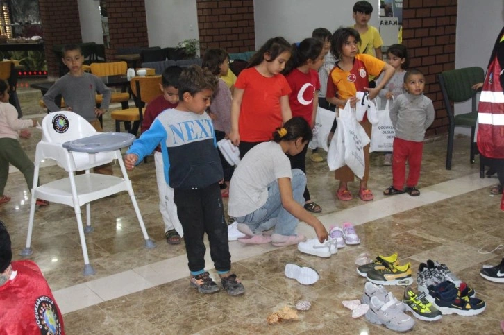 İstanbul Gönüllülerinden Deprem Bölgesine Bayramlık Sevinci