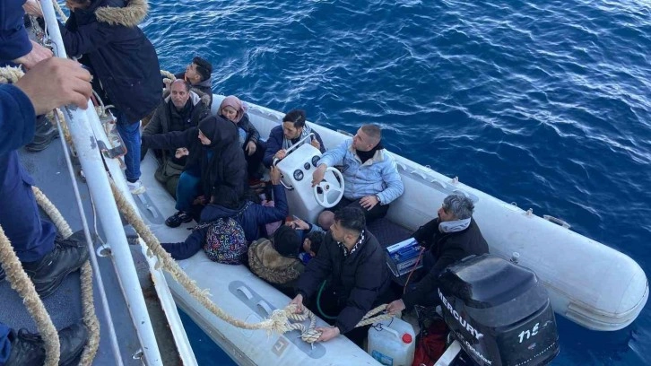 İzmir’de Sahil Güvenlik tarafından düzensiz göçmen operasyonu