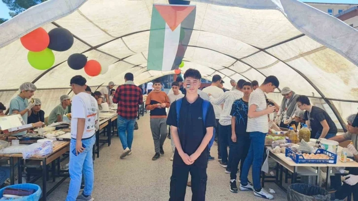 Kahta’daki lise öğrencileri Gazze yararına yardım organizasyonu düzenledi
