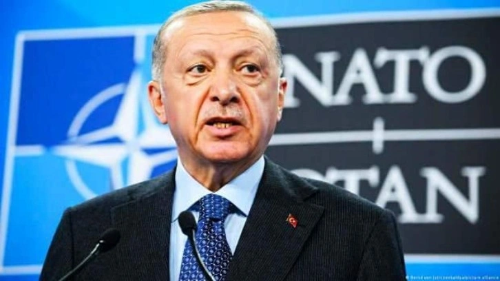 Kathimerini'den çağrı: Türkiye'yi NATO'dan ihraç edin