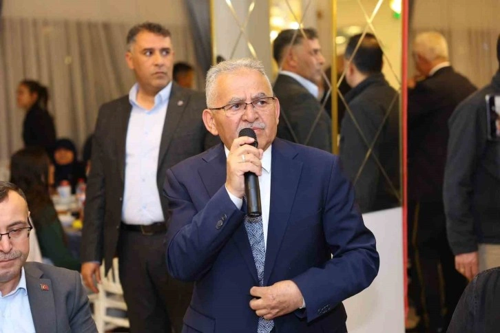 Kayseri Büyükşehir Belediye Başkanı ve Vali Emniyet Mensuplarıyla Bir Araya Geldi