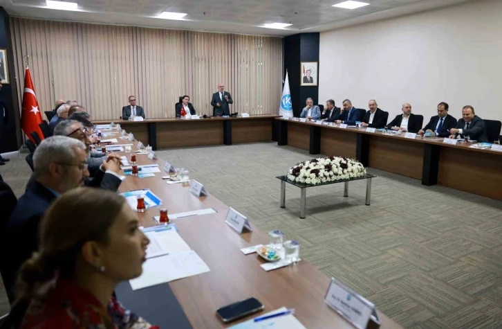 Kayseri Üniversitesi danışma kurulu toplandı
