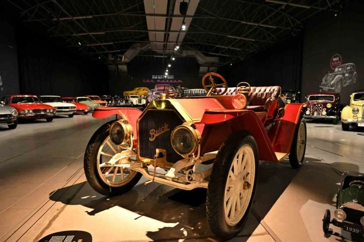 KKTC’nin ilk ve tek klasik araba müzesinde tarihe yolculuk
