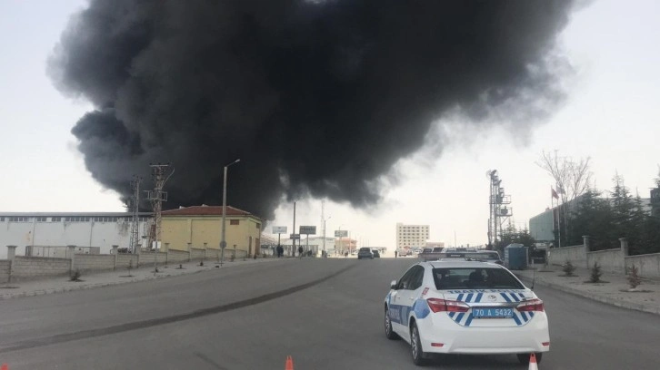 Korkutan yangın! Karaman'da plastik fabrikası alev aldı