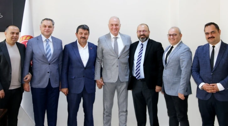 Kütahya OSB yönetim kurulu, İl Genel Meclis Başkanı Özcura’yı ziyaret etti
