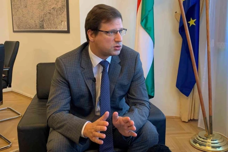 Macaristan: "Rus gazına yönelik yeni AB yaptırımlarına izin vermeyeceğiz"
