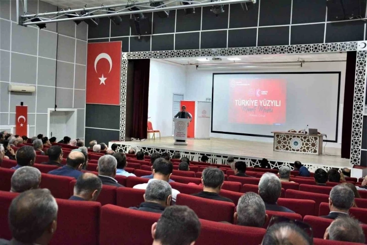 Malatya’da, &quot;Türkiye Yüzyılı Maarif Modeli&quot; müfredatı hakkında bilgilendirme toplantısı
