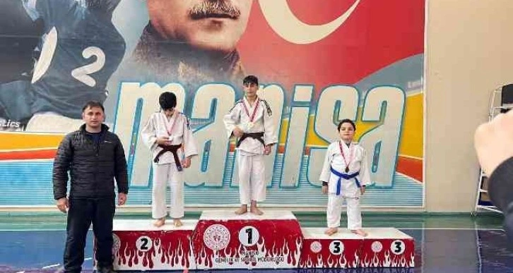 Manisa'da Anadolu Yıldızlar Ligi Judo İl Seçmeleri yapıldı