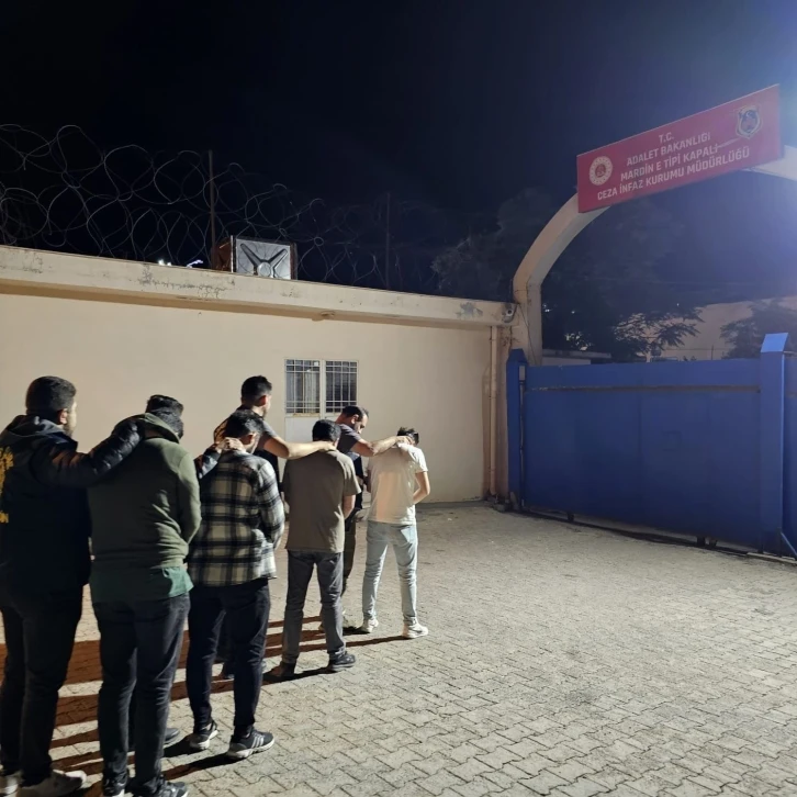 Mardin’de 3 kişinin yaralandığı silahlı kavgaya ilişkin 4 şahıs tutuklandı
