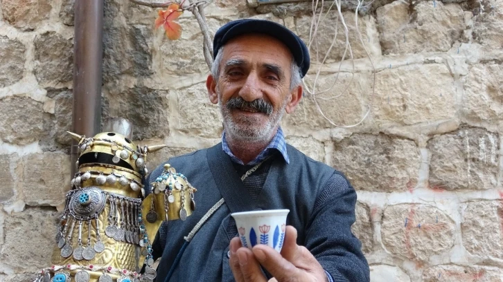 Mardin sokaklarında 38 yıldır ’mırra kahvesi’ satıyor
