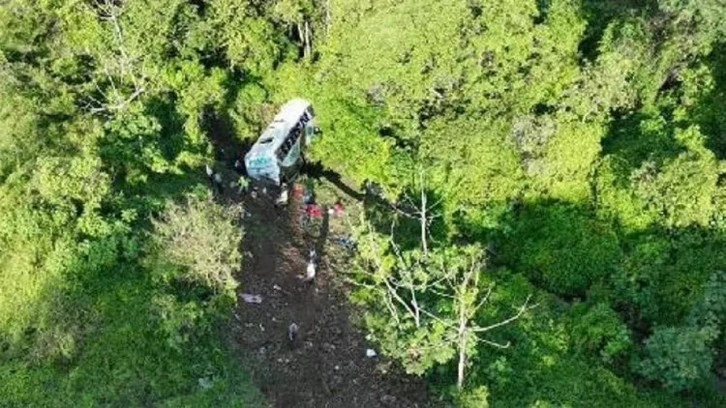 Meksika'da otobüs kazası: 18 ölü