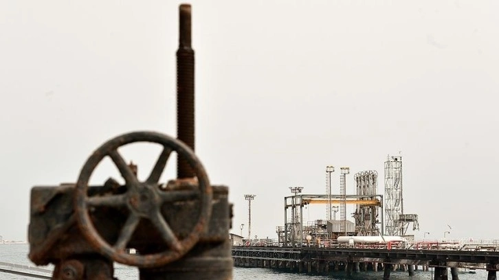 Rusya Petrol Üretim ve İhracatında Kısıntıyı Artırıyor
