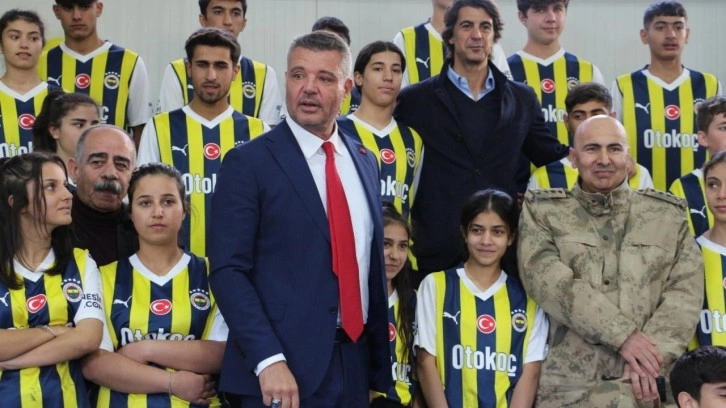 Sadettin Saran, 25. spor salonunu Şırnak’ta açtı