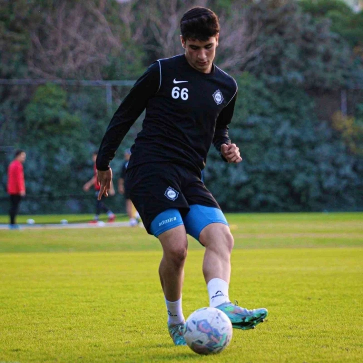 Şehit Fethi Sekin’in oğlu Galatasaray’a transfer oldu
