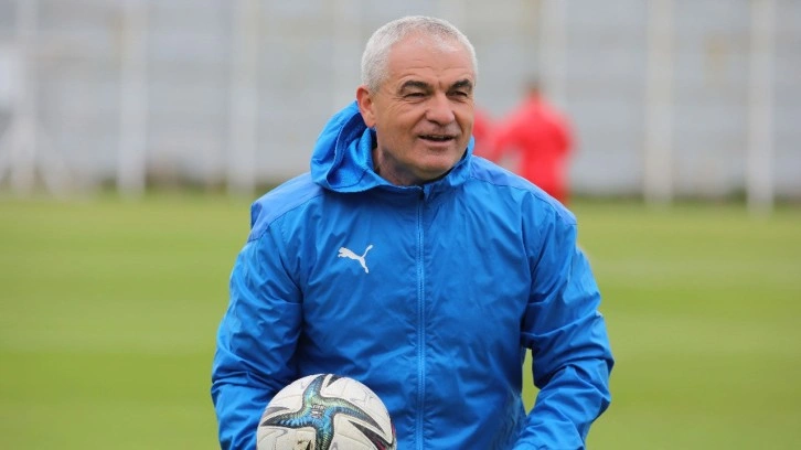 Sivasspor teknik direktörü Rıza Çalımbay, Olimpiu Morutan transferi hakkında konuştu
