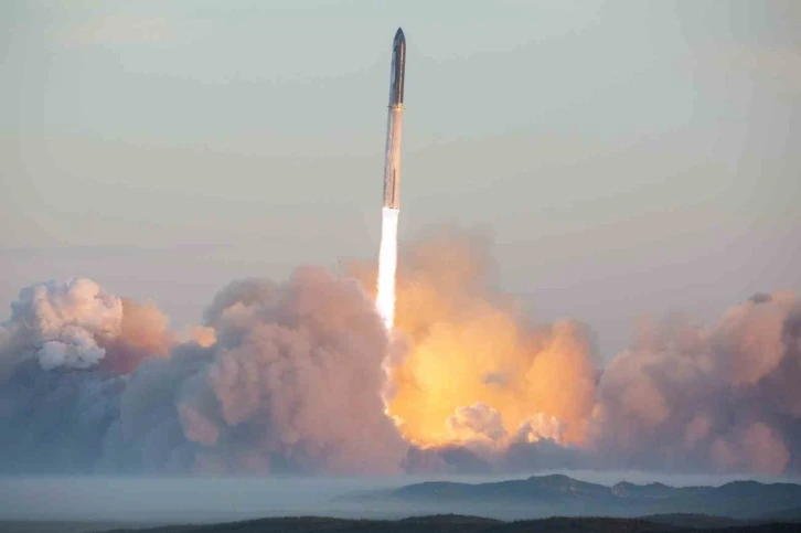 SpaceX’in Starship roketi kalkıştan 2,5 dakika sonra patladı
