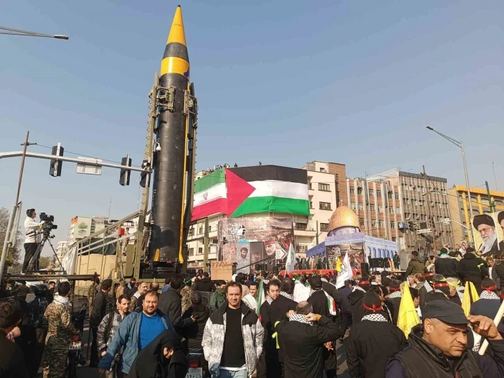 Tahran’da Filistin’e destek amacıyla "Fetih Yürüyüşü" düzenlendi
