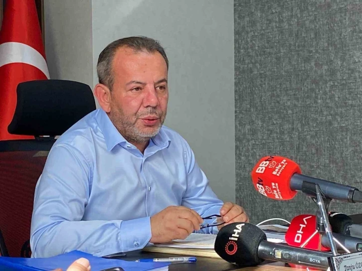 Tanju Özcan CHP’ye geri döndü: "Baba evine döndüm"
