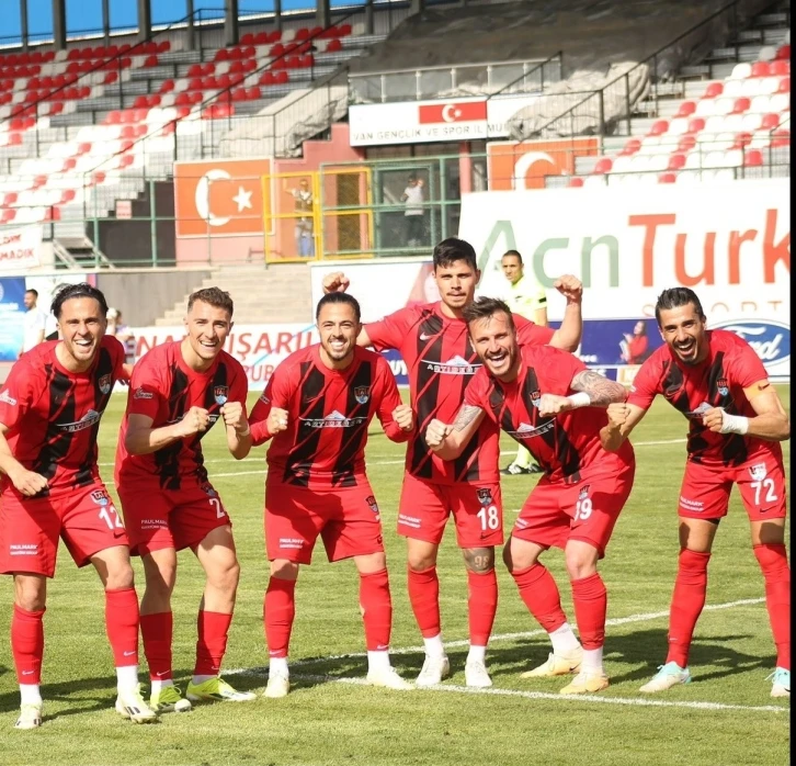 TFF 2. Lig: Vanspor FK: 6 - Ankara Demirspor: 1
