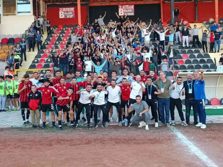 TFF 3. Lig: Turgutluspor: 3 - Orduspor 1967: 0
