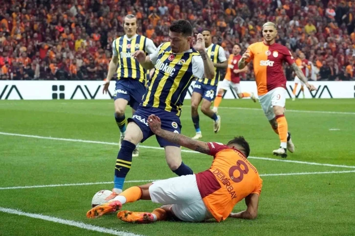 Trendyol Süper Lig: Galatasaray: 0 - Fenerbahçe: 1 (Maç sonucu)
