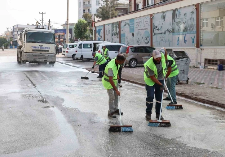 Yüreğir Belediye Başkanı Kocaispir: "Sokakları deterjanla yıkanan tek ilçe Yüreğir"
