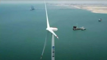 252 metre çapa sahip dünyanın en büyük rüzgar türbini Çin'de inşa edildi